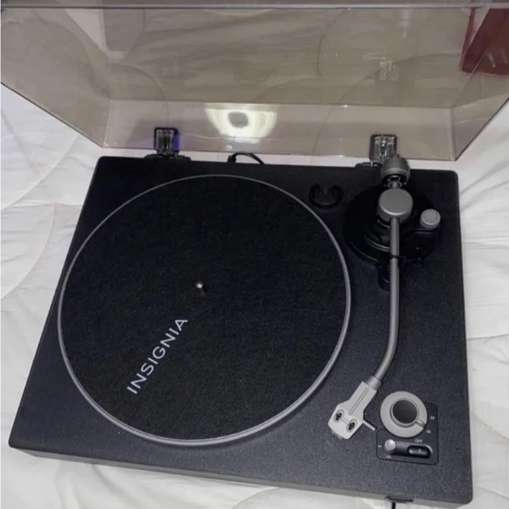 Record player it’s blue tooth purchase will come with a record